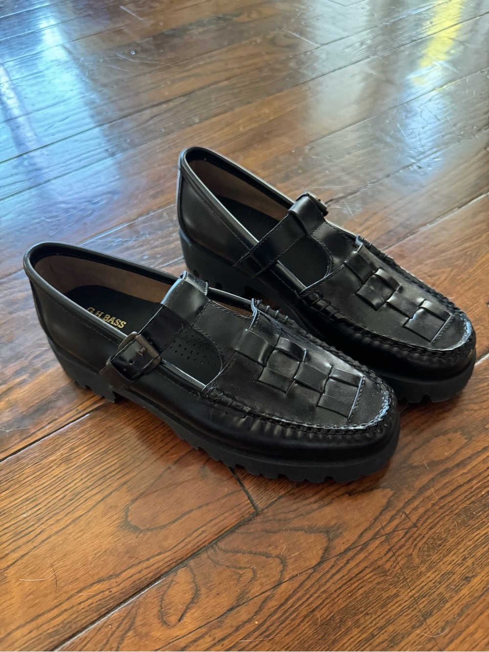 G.H. Bass & Co. Black Mary Jane Fisherman Super Lug Mary Jane Loafers - Picture 4 of 9